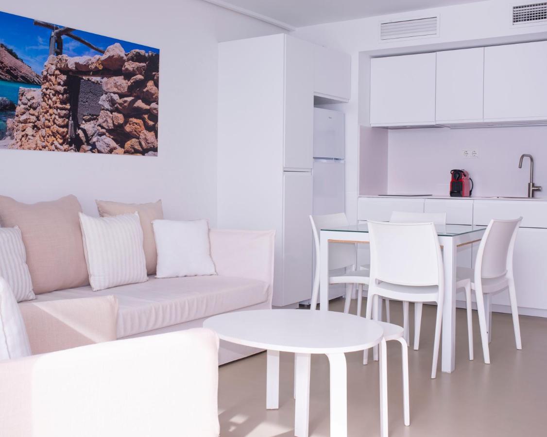Apartamentos Llobet Ibiza Exterior foto